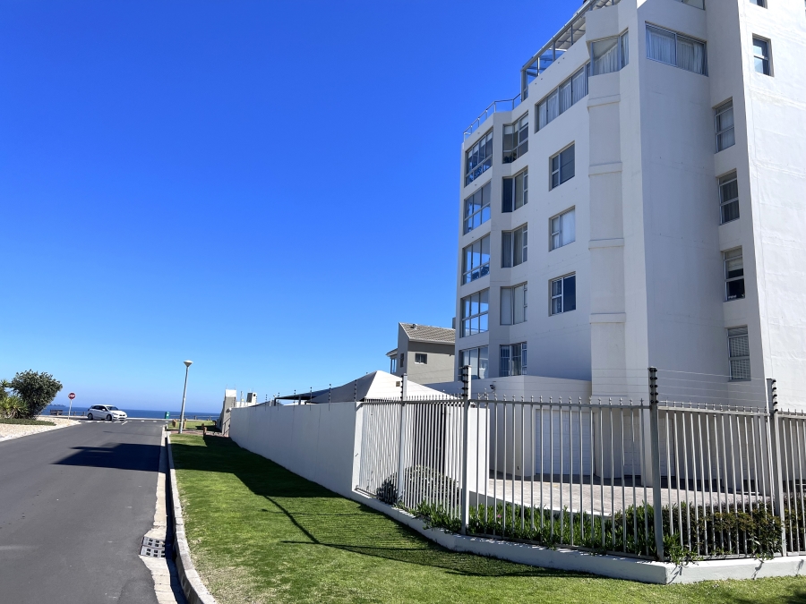 To Let 2 Bedroom Property for Rent in Beachfront Western Cape
